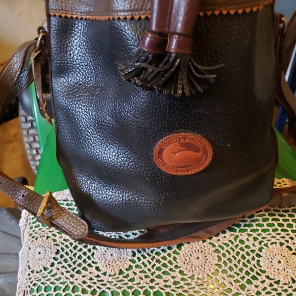 Designer Purses - Picture 3 of 16